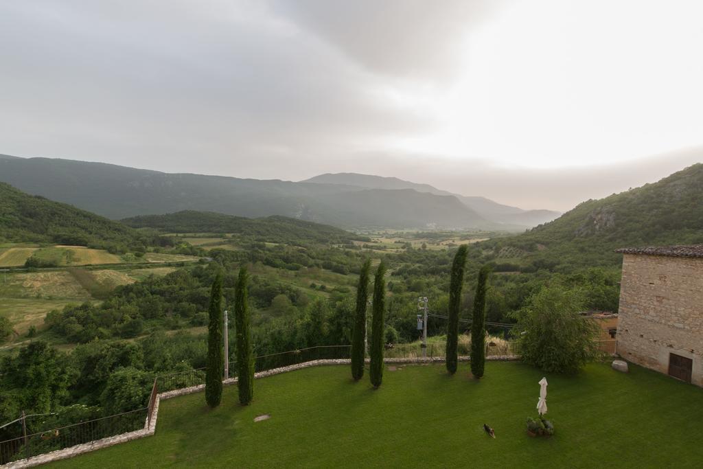 Casa Rosati Hotel Fontecchio Eksteriør billede