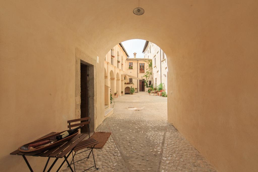 Casa Rosati Hotel Fontecchio Eksteriør billede